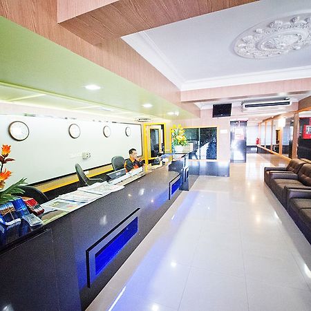 โฮเต็ล บินตัง อินดาห์ Hotel โกตาบารู ภายนอก รูปภาพ