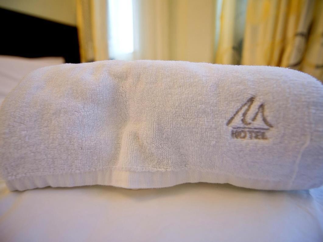 โฮเต็ล บินตัง อินดาห์ Hotel โกตาบารู ภายนอก รูปภาพ