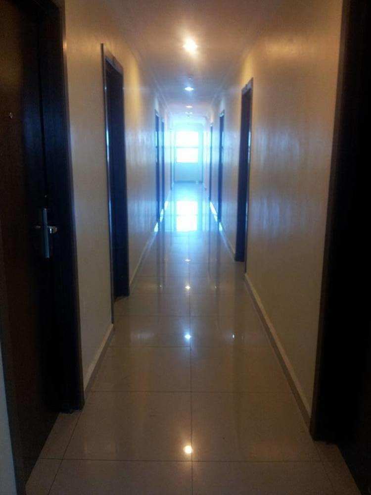 โฮเต็ล บินตัง อินดาห์ Hotel โกตาบารู ภายนอก รูปภาพ