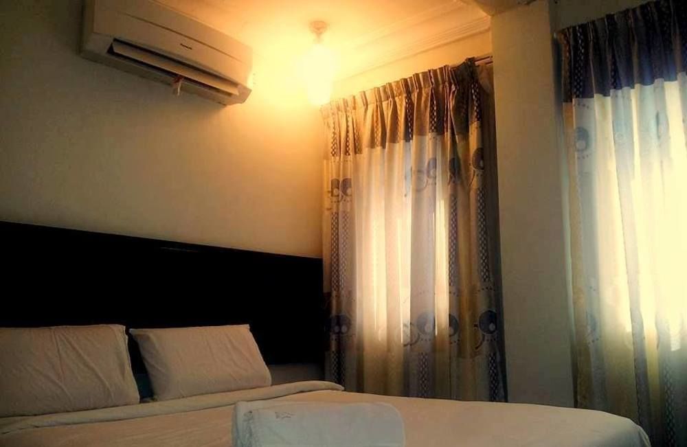 โฮเต็ล บินตัง อินดาห์ Hotel โกตาบารู ภายนอก รูปภาพ